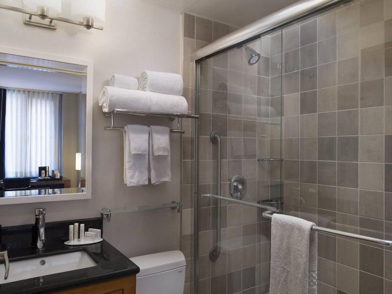 Fairfield Inn & Suites NY Manhattan/ Fifth Avenue - Oda