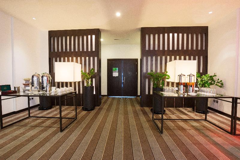 Holiday Inn Abu Dhabi - Toplantı