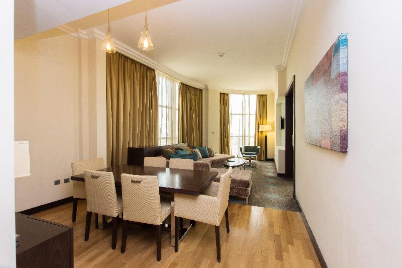 Holiday Inn Abu Dhabi - Oda