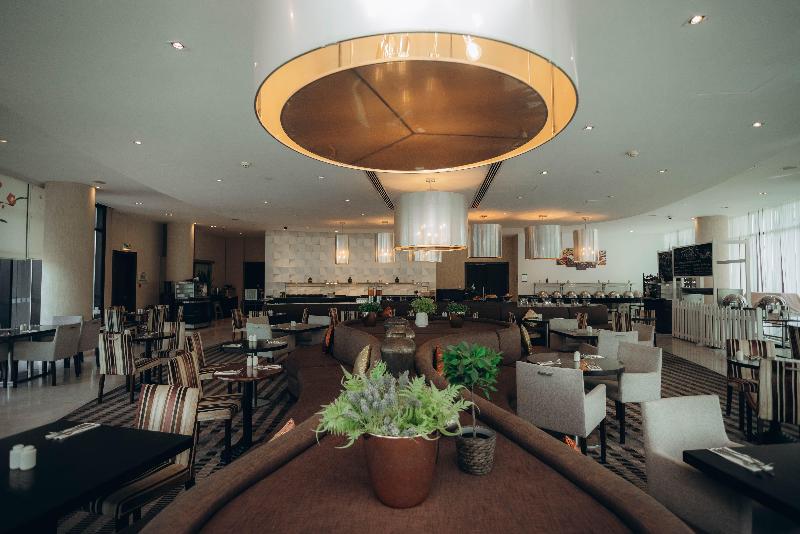 Holiday Inn Abu Dhabi - Restoran