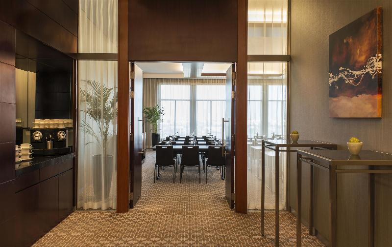 Sheraton Dubai Mall of the Emirates Hotel - Genel