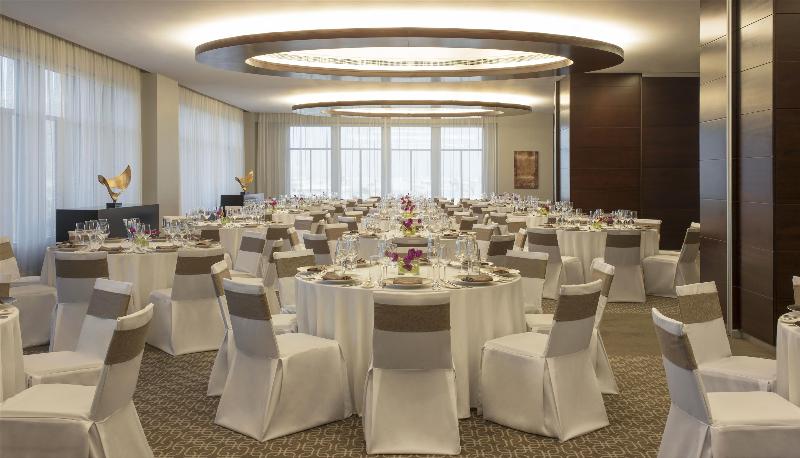 Sheraton Dubai Mall of the Emirates Hotel - Genel