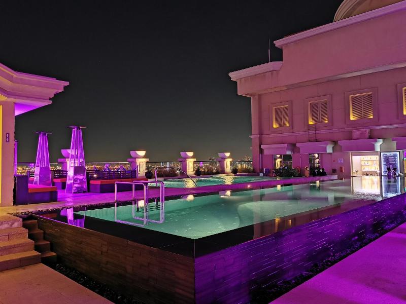 Sheraton Dubai Mall of the Emirates Hotel - Havuz