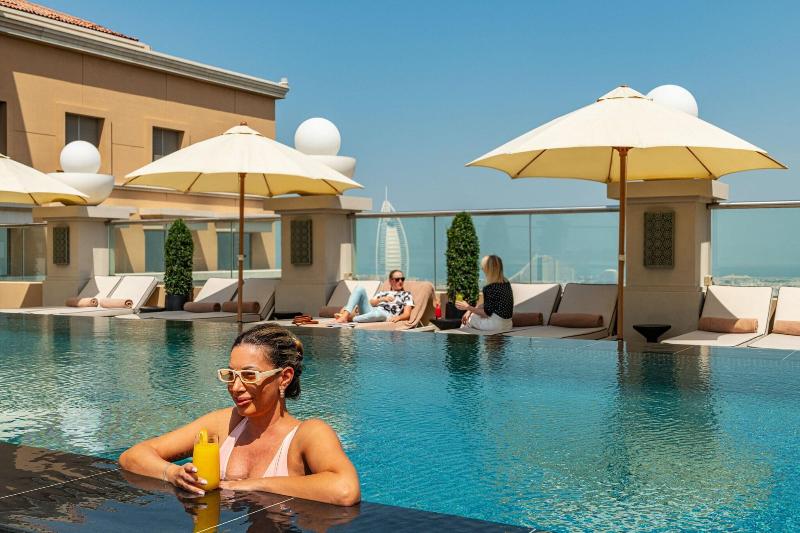 Sheraton Dubai Mall of the Emirates Hotel - Havuz