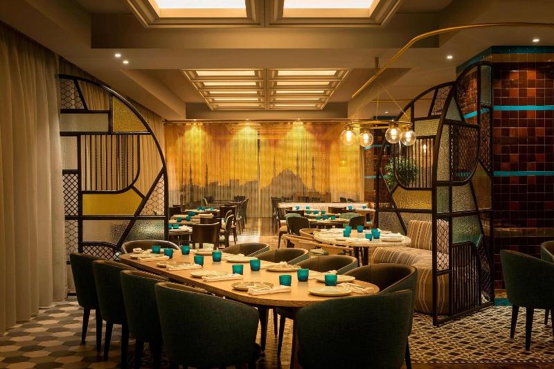 Sheraton Dubai Mall of the Emirates Hotel - Restoran