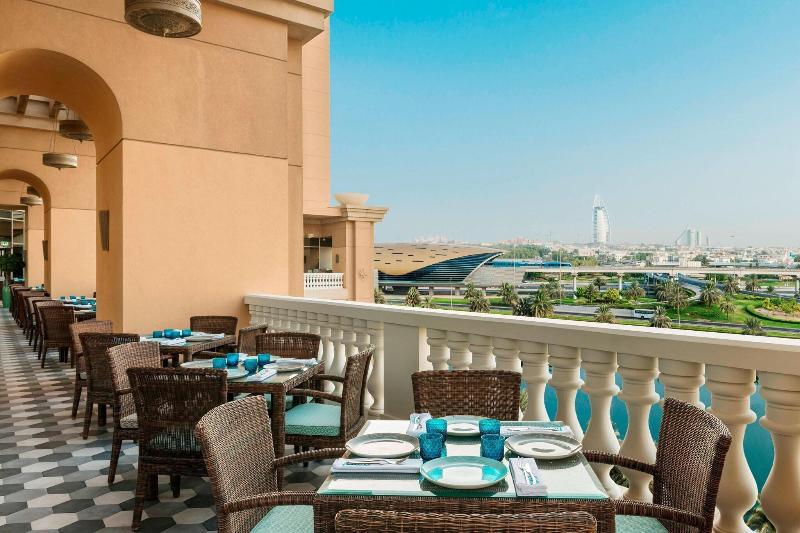 Sheraton Dubai Mall of the Emirates Hotel - Restoran