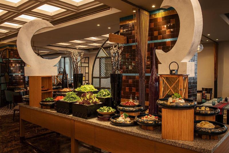 Sheraton Dubai Mall of the Emirates Hotel - Restoran