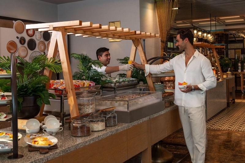 Sheraton Dubai Mall of the Emirates Hotel - Restoran