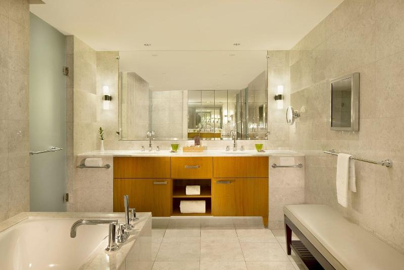The Ritz-Carlton, Dubai Intl Financial Centre - Oda