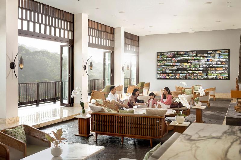 Padma Hotel Bandung - Lobi