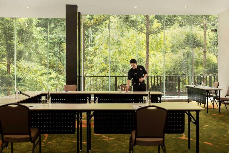 Padma Hotel Bandung - Toplantı