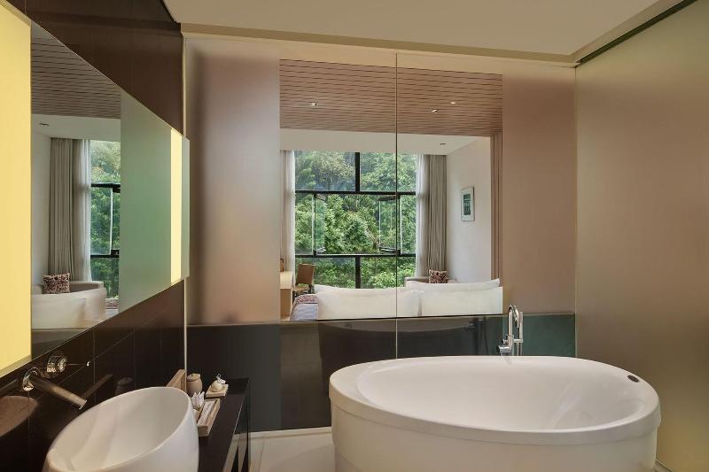 Padma Hotel Bandung - Oda