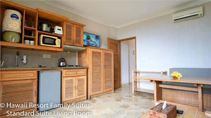 Hawaii Resort Family Suites @ Anyer Beach - Oda