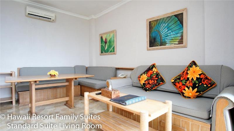 Hawaii Resort Family Suites @ Anyer Beach - Oda