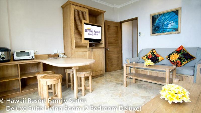 Hawaii Resort Family Suites @ Anyer Beach - Oda
