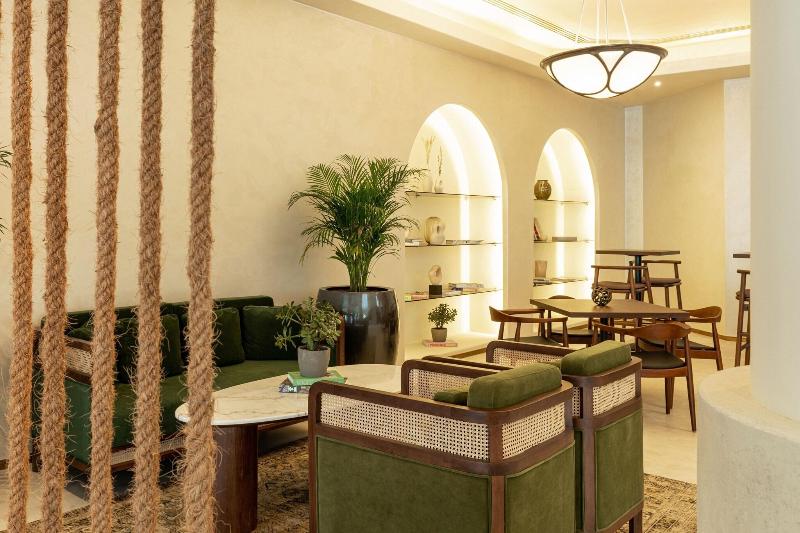 Majestic Cove Hotel - Lobi