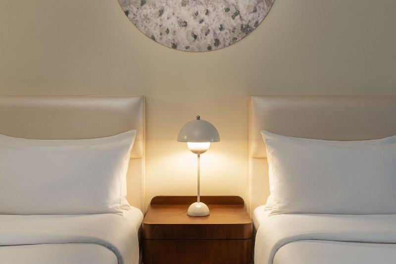 Majestic Cove Hotel - Oda