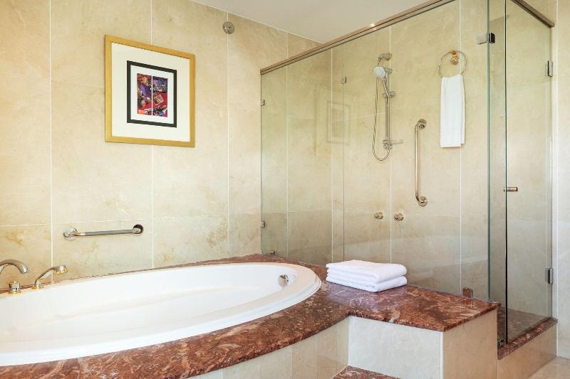 Majestic Cove Hotel - Oda