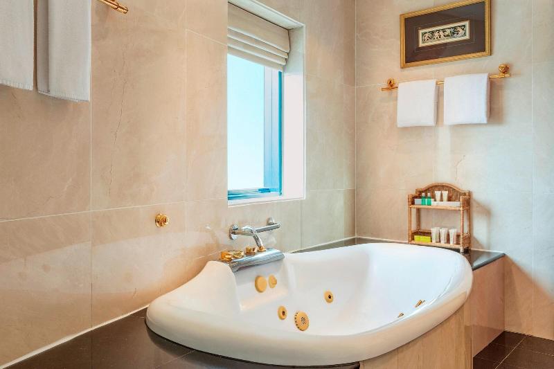 Majestic Cove Hotel - Oda