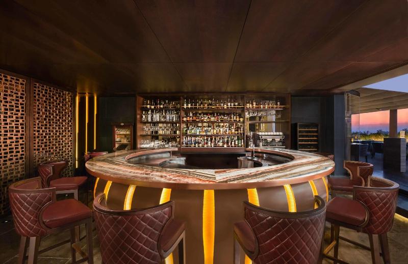 Jumeirah Zabeel Saray Dubai - Bar