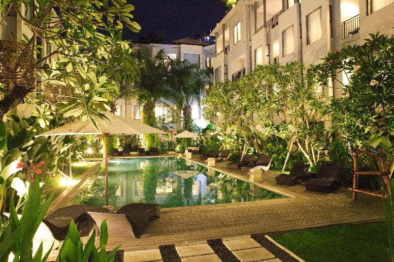 Umalas Hotel & Residence - Havuz