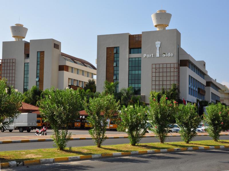 Port Side Resort - Genel