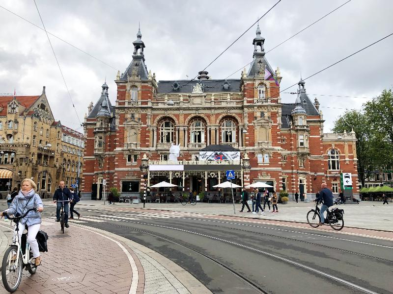 Maison ELLE Amsterdam - Genel
