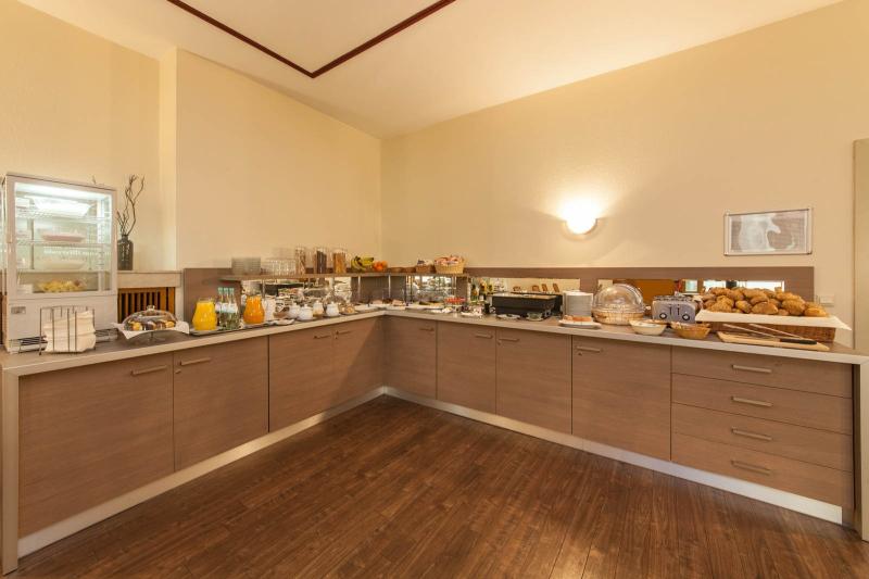 Novum Hotel Plaza - Restoran
