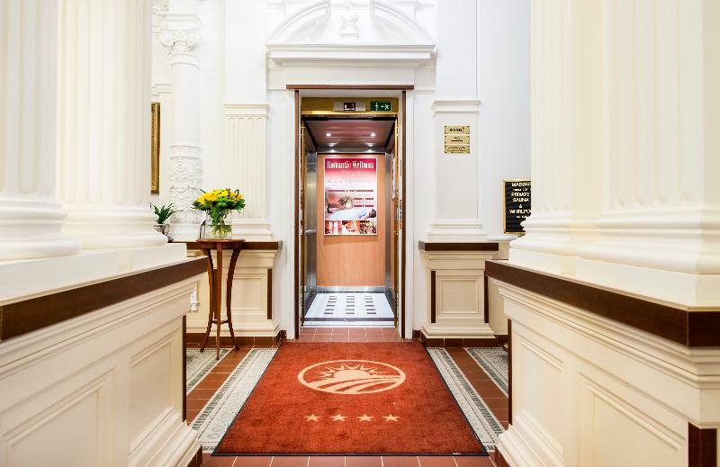 Boutique Hotel Seven Days Prague - Lobi