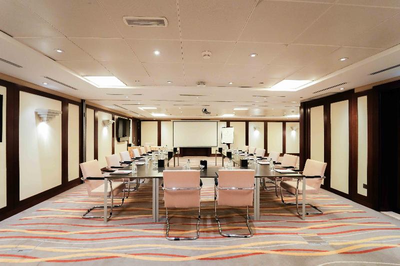 Grand Millennium Al Wahda - Toplantı