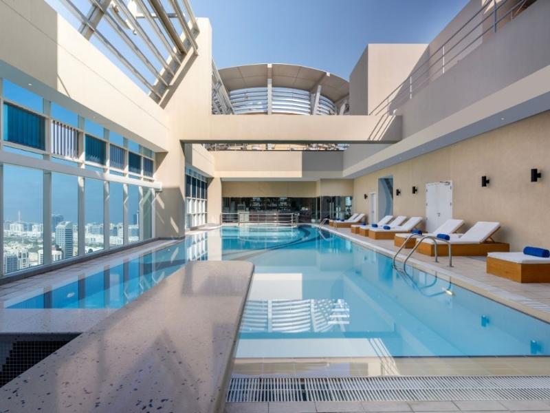 Grand Millennium Al Wahda - Havuz