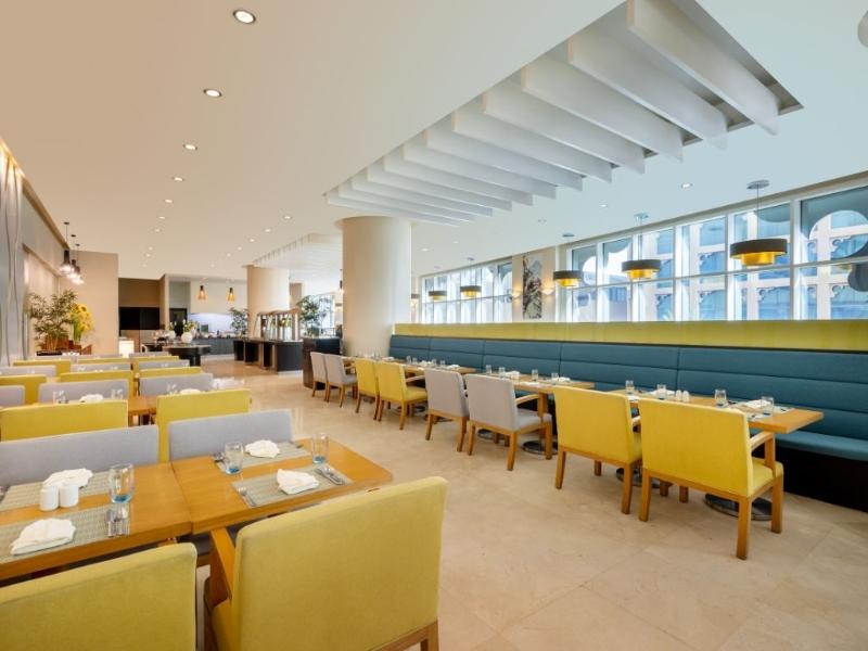 Grand Millennium Al Wahda - Restoran