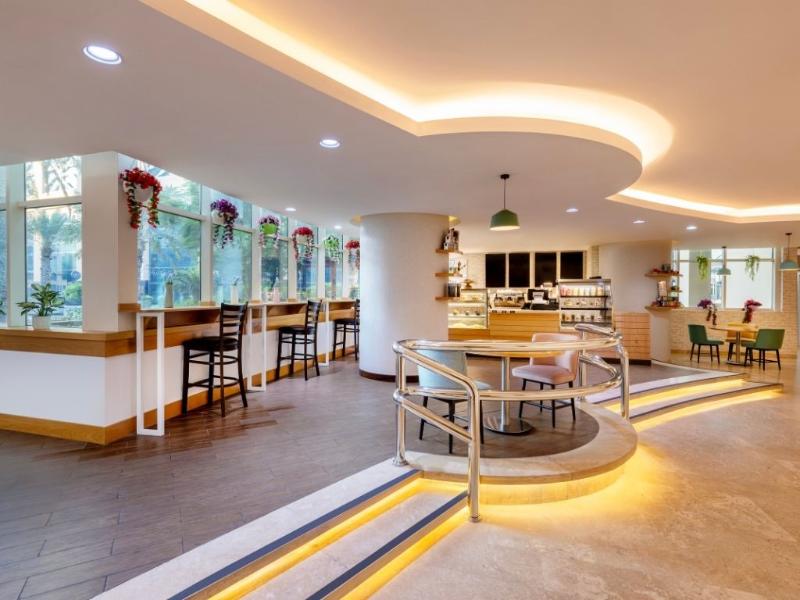 Grand Millennium Al Wahda - Restoran