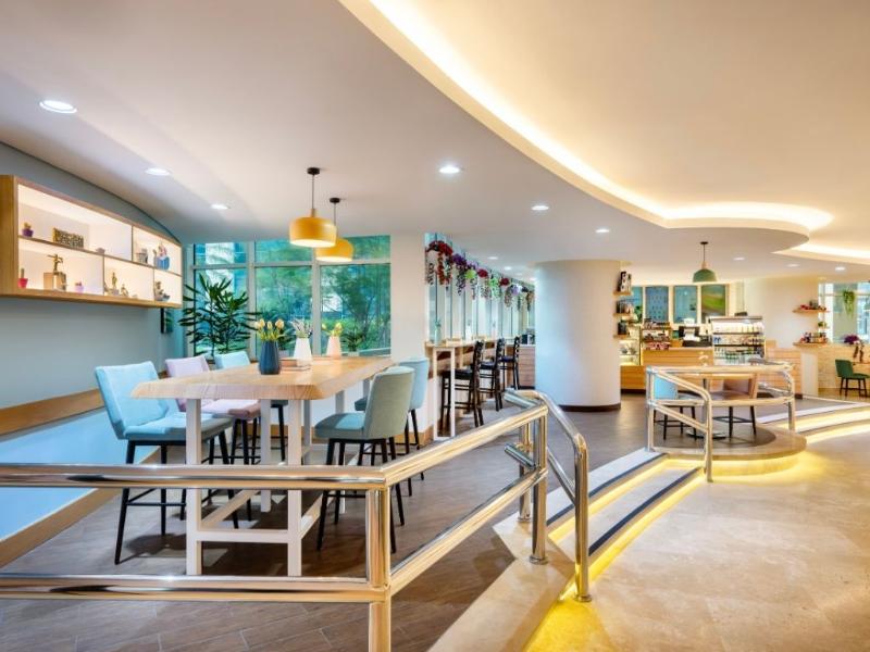 Grand Millennium Al Wahda - Restoran