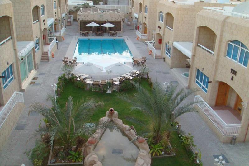 Verona Resort Sharjah - Havuz