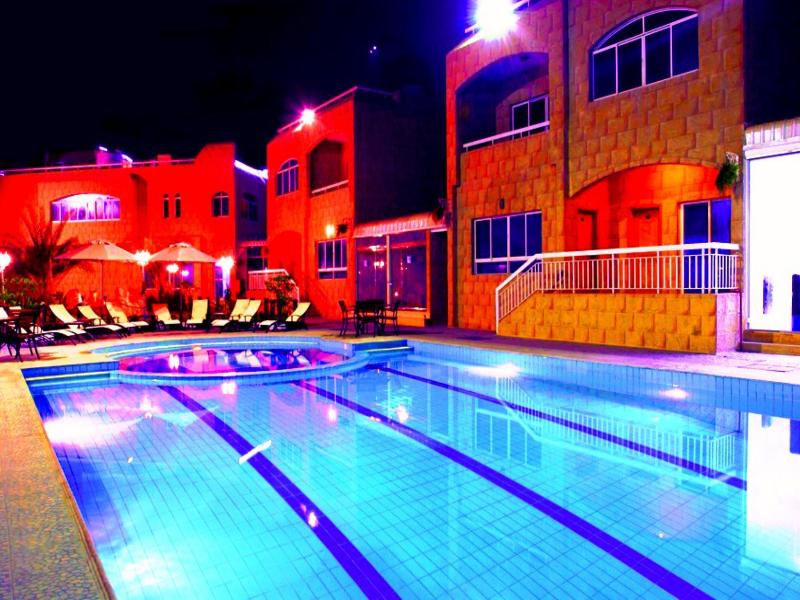 Verona Resort Sharjah - Havuz