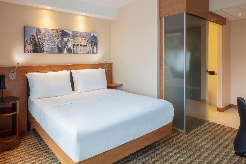 Hampton By Hilton Berlin City West - Oda