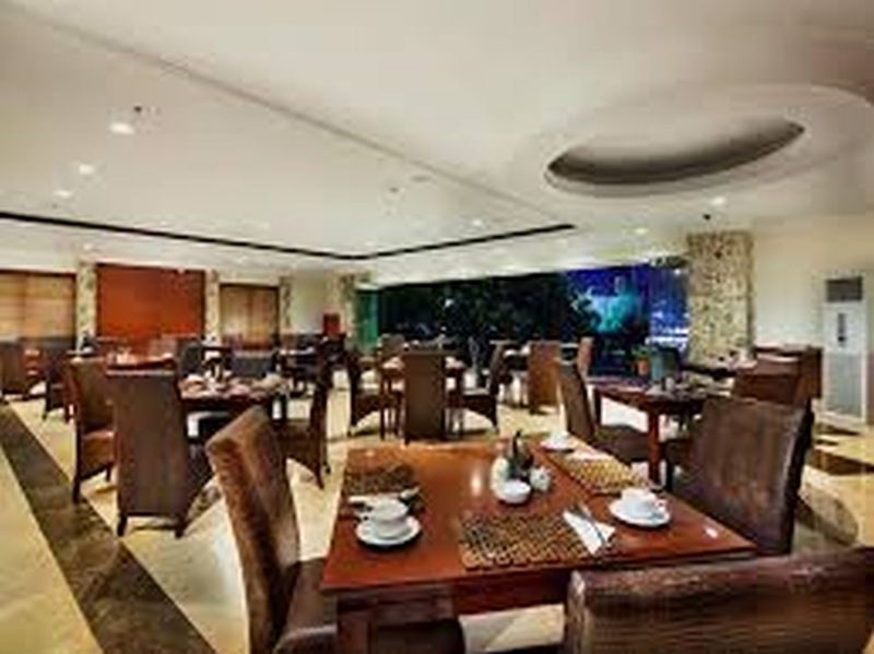 Arion Suites Hotel Bandung - Restoran