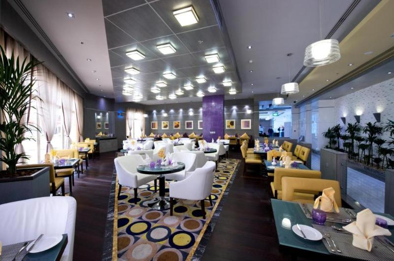 TIME Grand Plaza - Restoran