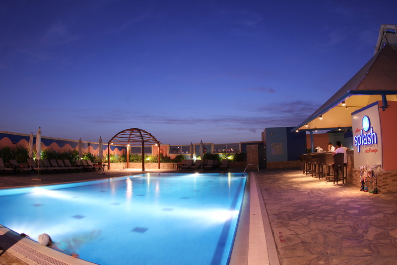 TIME Grand Plaza - Teras