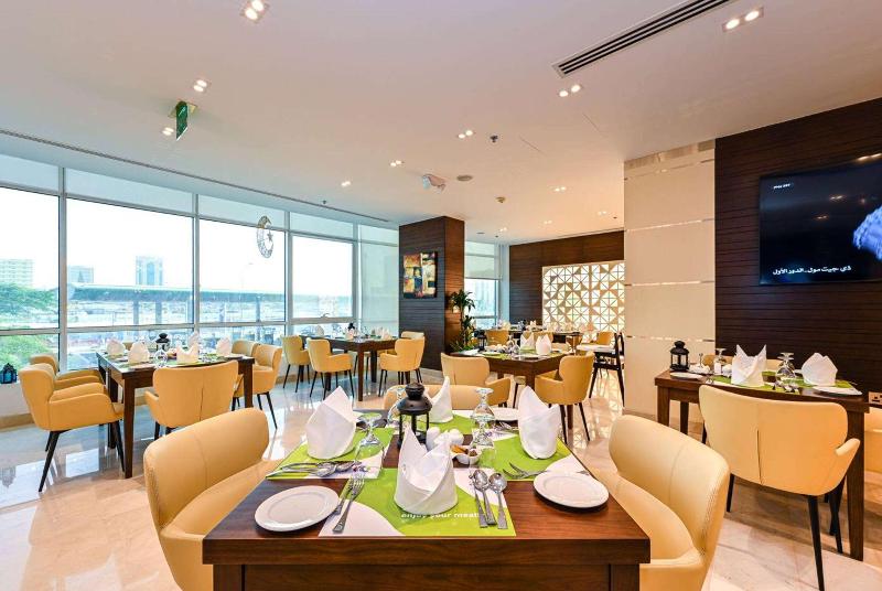 Ramada Encore Doha - Restoran