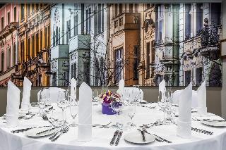 Courtyard Prague City fotoÄŸrafÄ±