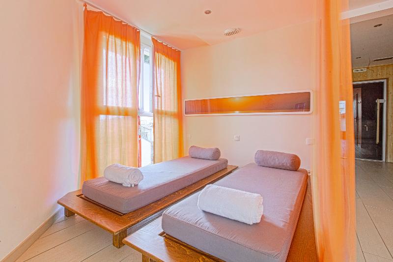 Residence P&V Premium Haguna - Aktivite
