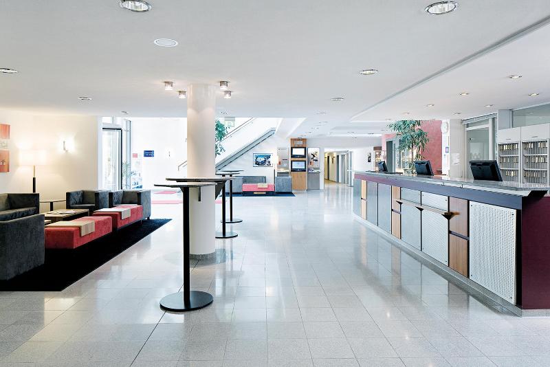 Seminaris Hotel Bad Boll - Lobi