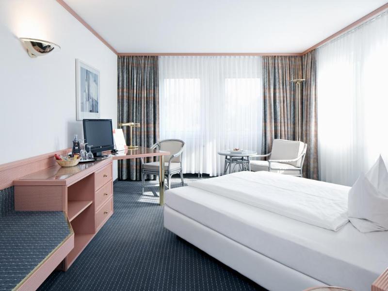 Seminaris Hotel Bad Boll - Oda