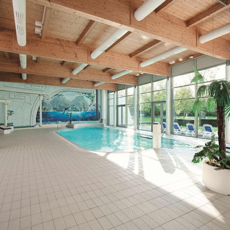 Seminaris Hotel Bad Boll - Havuz