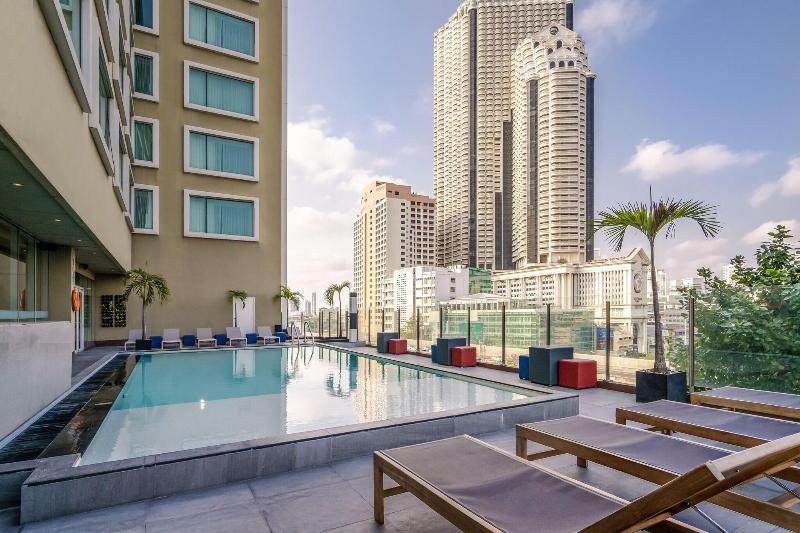 Hilton Garden Inn Bangkok Silom - Havuz