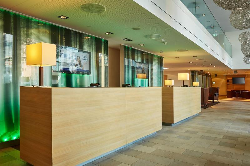 Moxy Zurich - Lobi