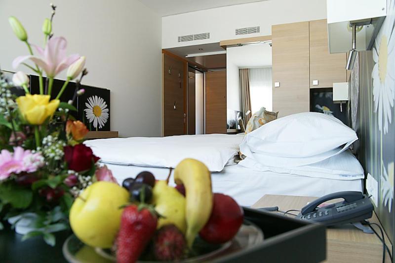 Moxy Zurich - Genel