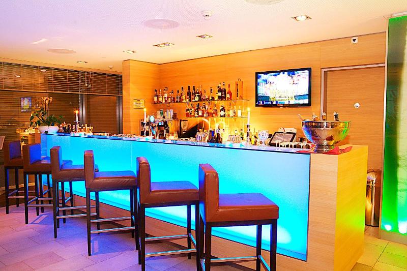 Moxy Zurich - Restoran